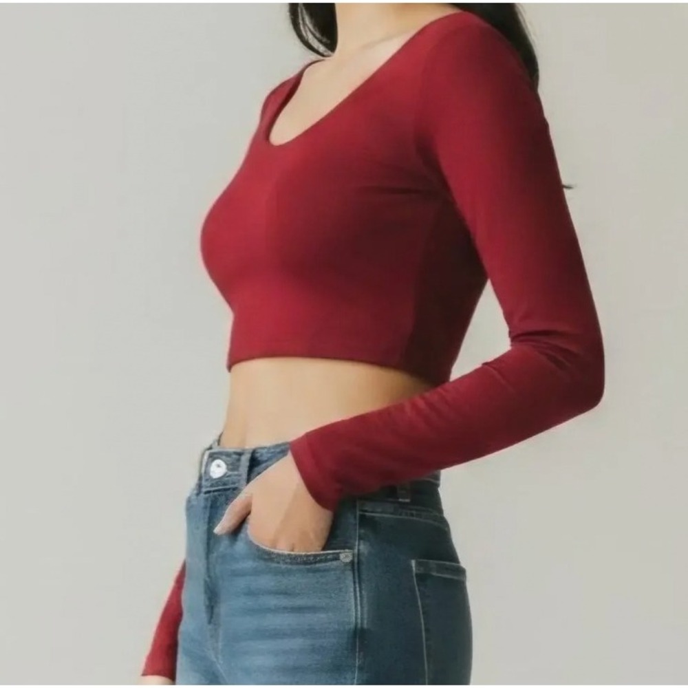 Naked Wardrobe Womens Red Scoop Neck Long Sleeve Crop‎ Top NW-T0369 Size M